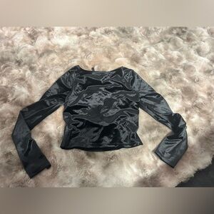 NWOT Wild Fable Velvet Black Long Sleeve Open back Crop Top